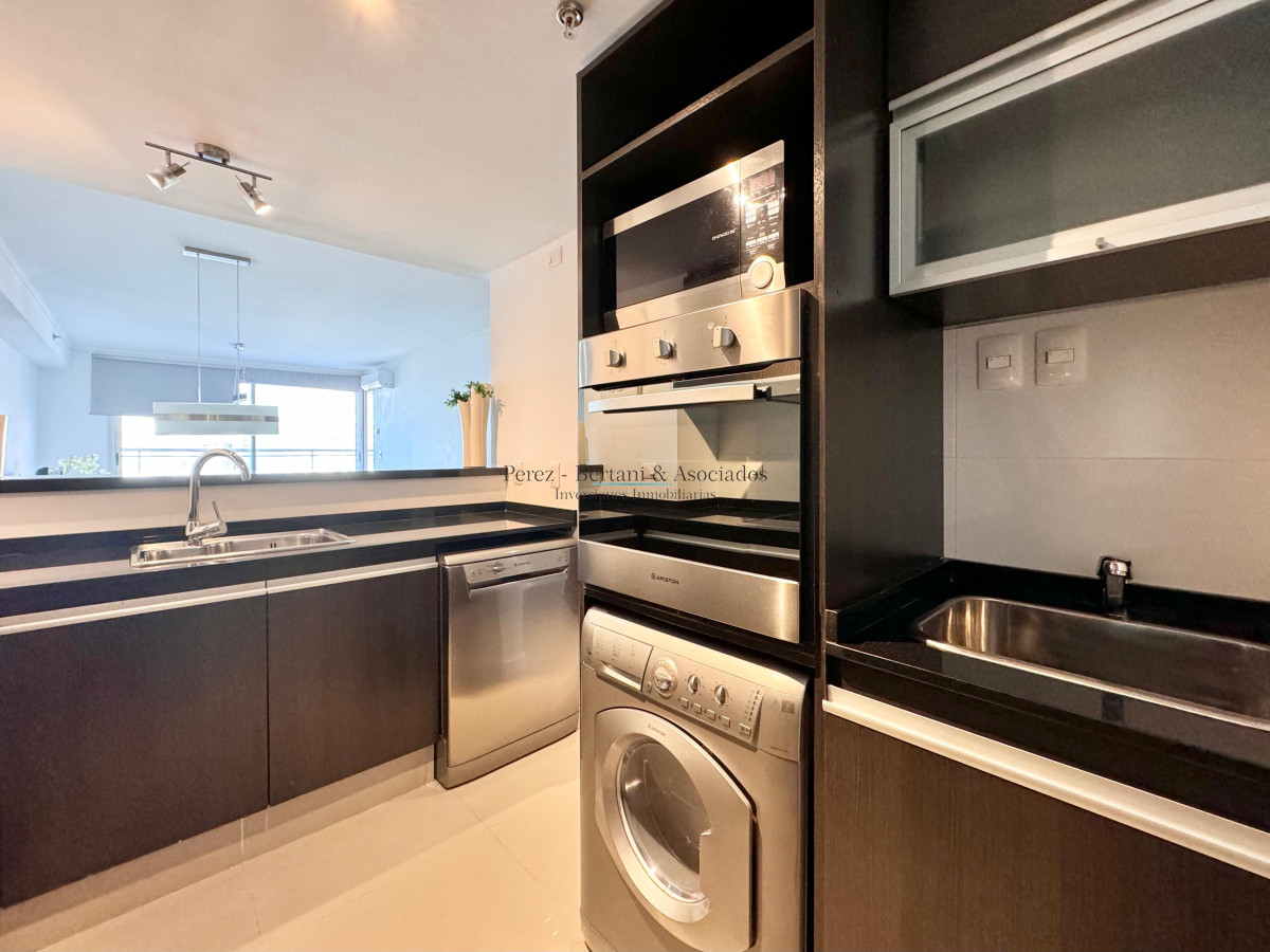 Apartamento ID.894 - Apartamento de Dos Dormitorios con Vista al Mar 