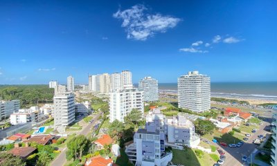 Apartamento en Venta en Wind Tower Dos Dormitorios y Dos Baños