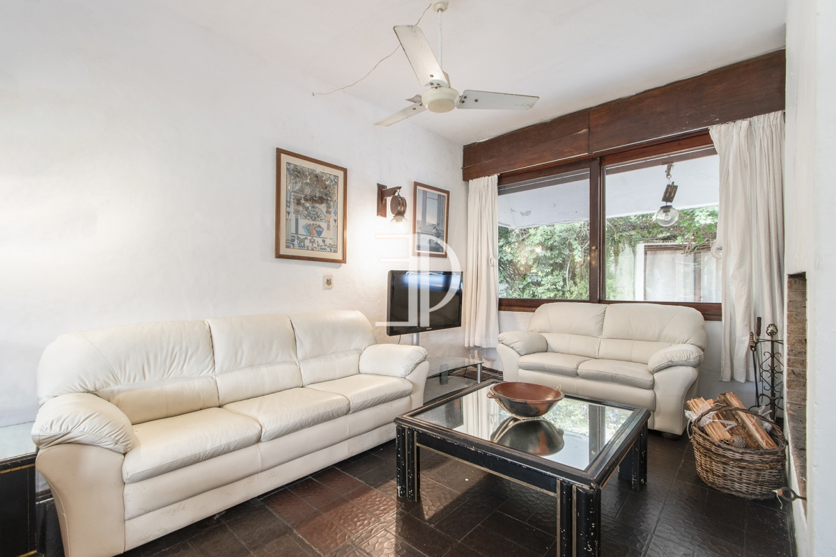 Casa ID.110 - Muy buena propiedad en Venta 5 dorm., 5 baños, Playa Mansa