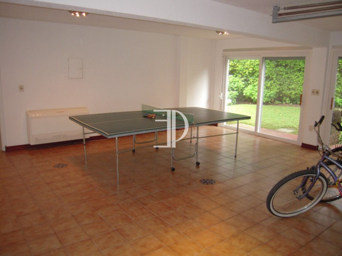 Casa ID.111 - Casa en Venta Cuatro Dormitorios en Cantegril, Punta Del Este 