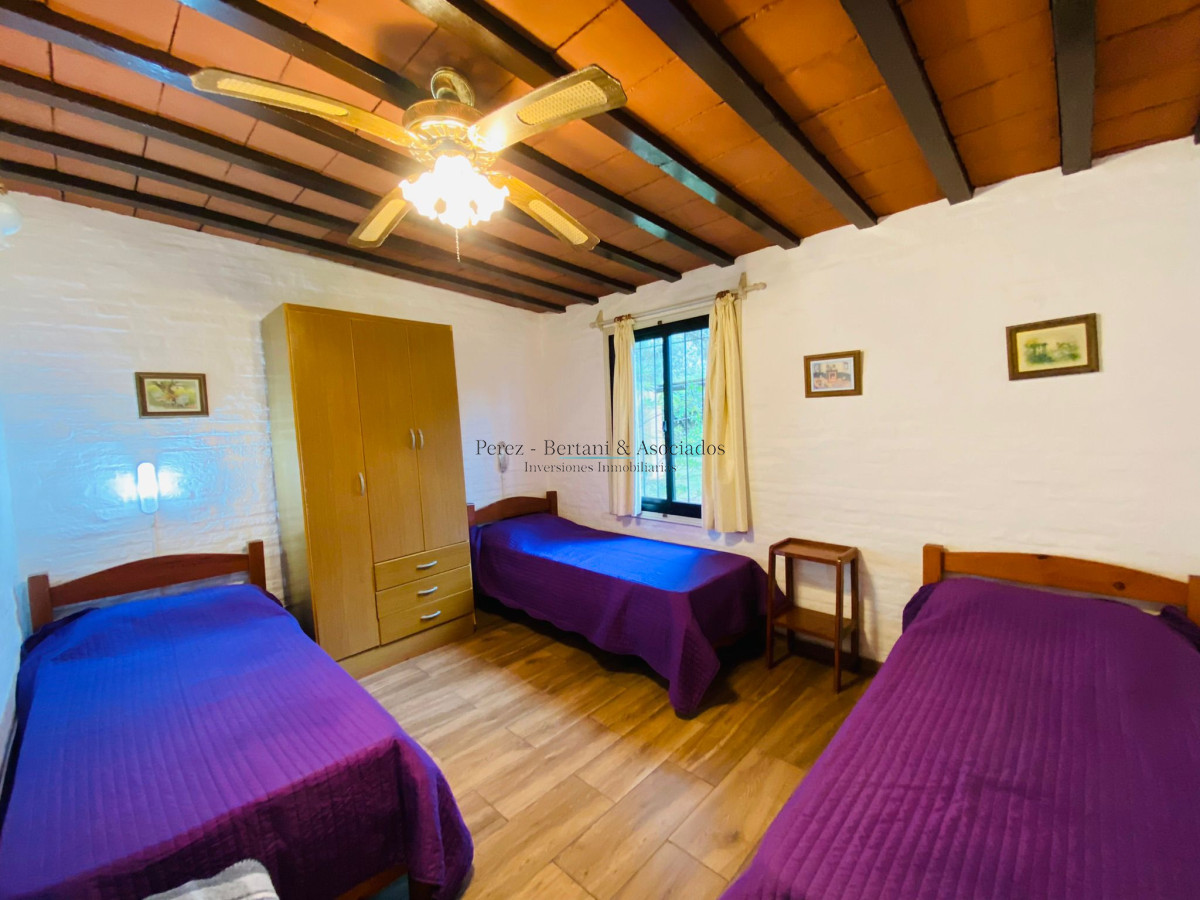 Casa ID.903 - Alquiler en Tio Tom Tres Dormitorios A una Cuadra del Mar