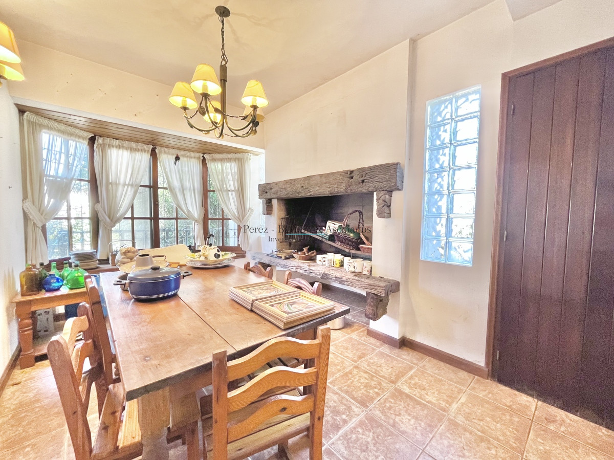 Casa ID.245 - Muy buena casa en venta en Playa Mansa