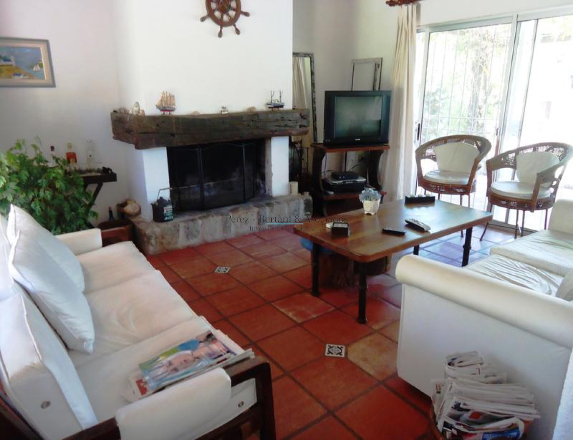 Casa ID.454 - Casa en La Barra Tres Dormitorios con Piscina en Venta