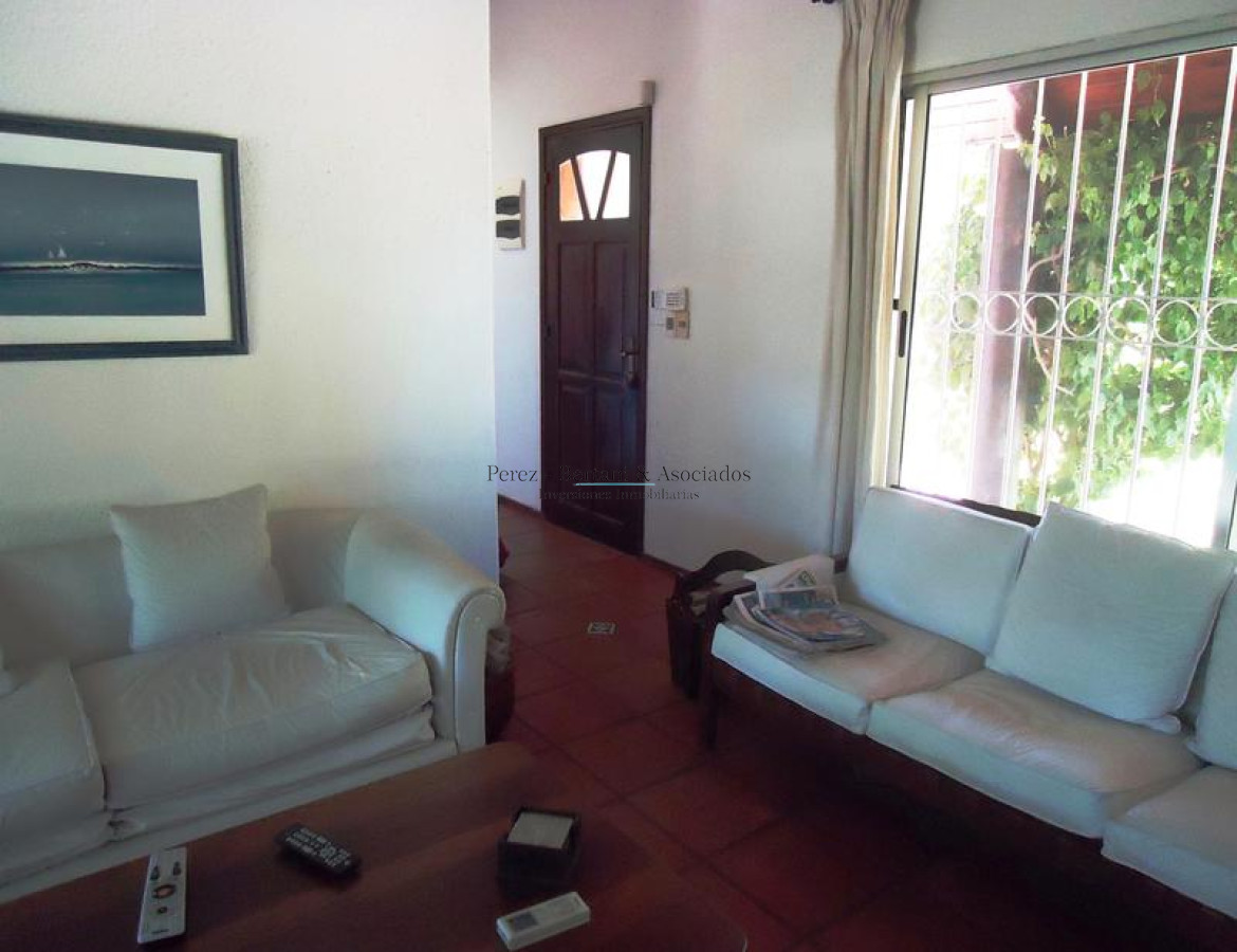 Casa ID.454 - Casa en La Barra Tres Dormitorios con Piscina en Venta