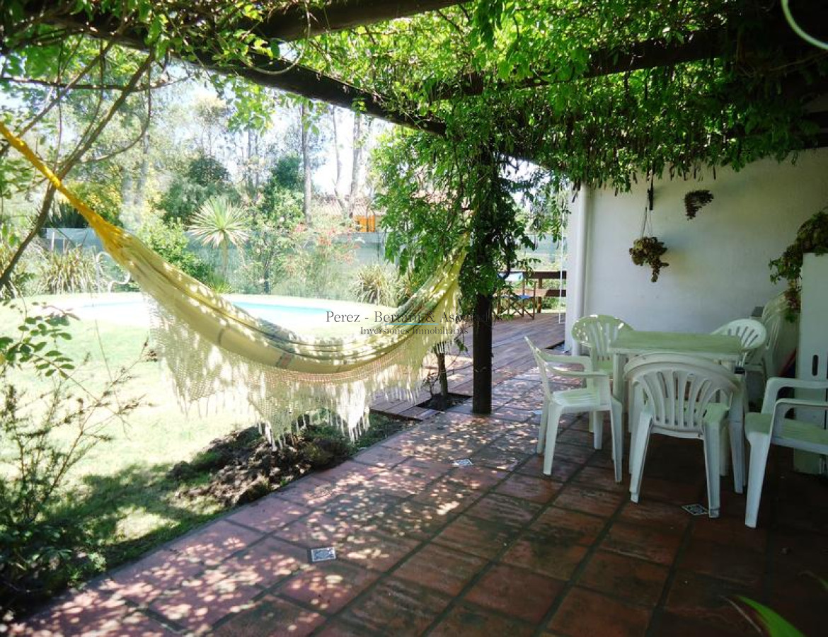 Casa ID.454 - Casa en La Barra Tres Dormitorios con Piscina en Venta