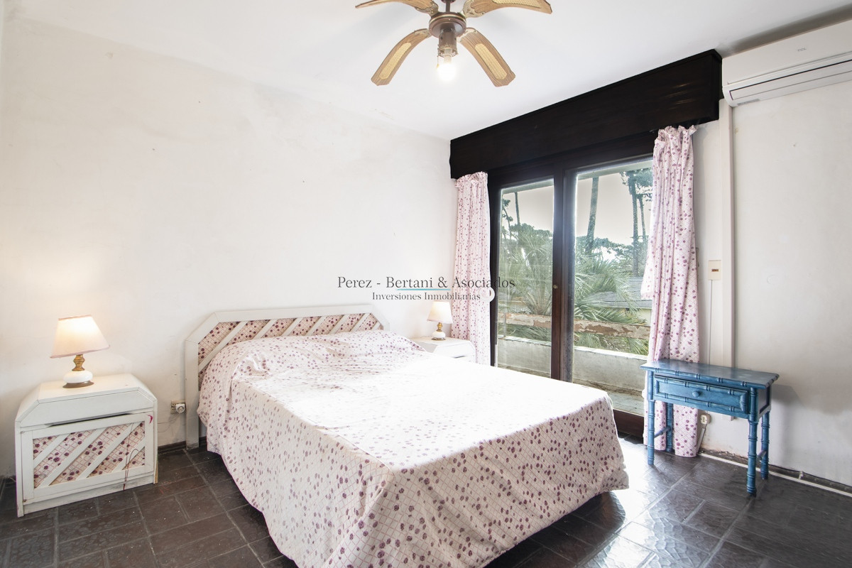 Casa ID.110 - Muy buena propiedad en Venta 5 dorm., 5 baños, Playa Mansa