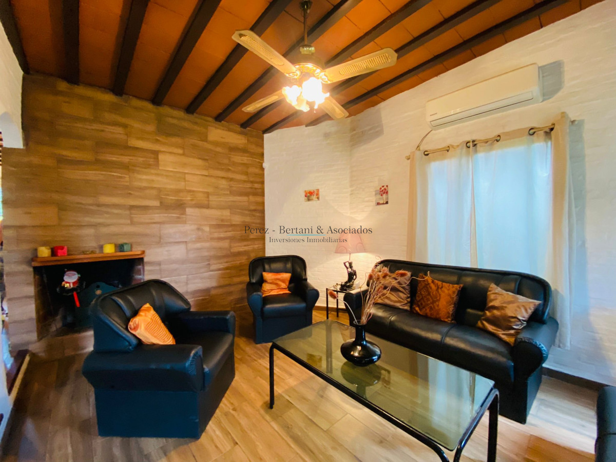 Casa ID.903 - Alquiler en Tio Tom Tres Dormitorios A una Cuadra del Mar