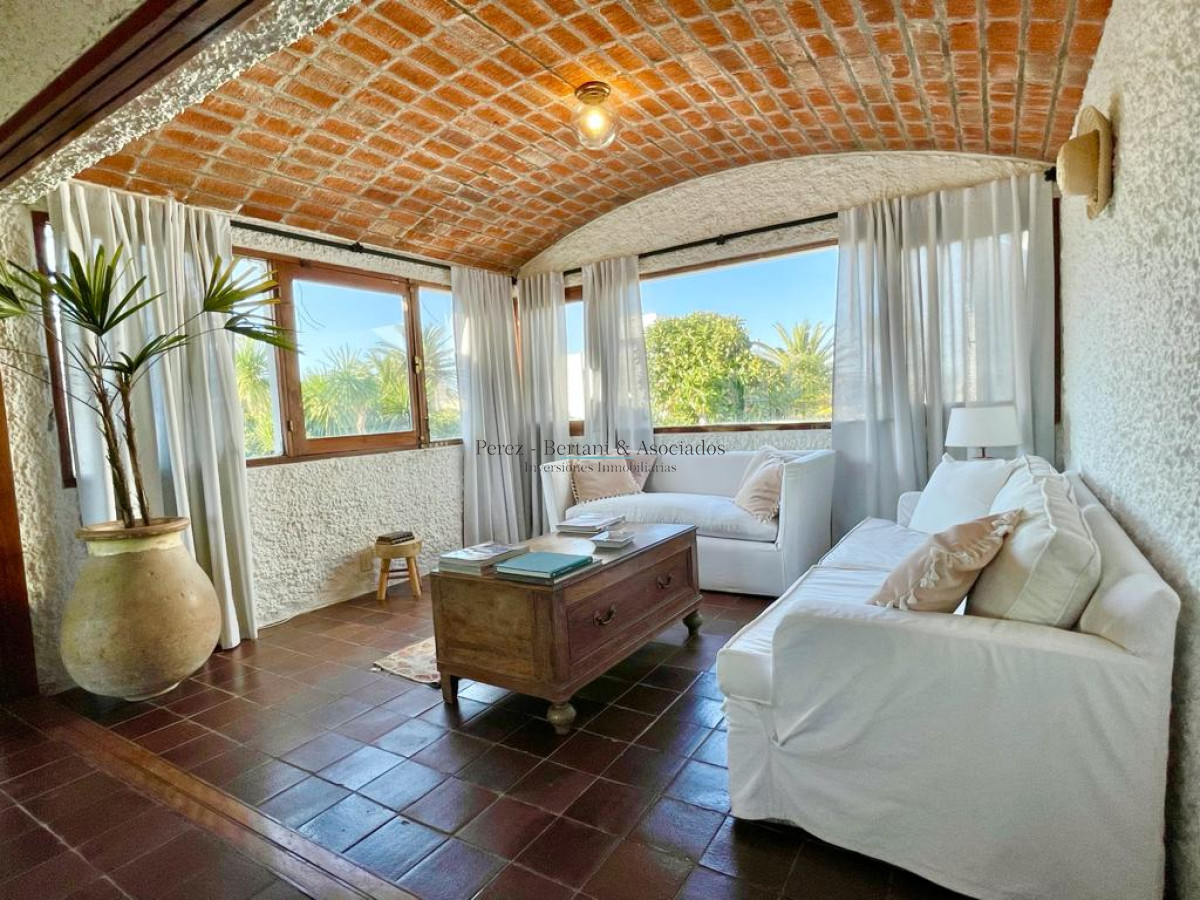 Casa ID.116 - Casa en Faro de Punta del Este 