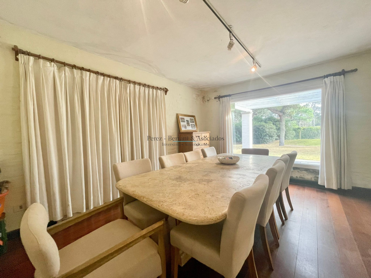 Casa ID.118 - Casa de tres dormitorios en venta, Punta del Este