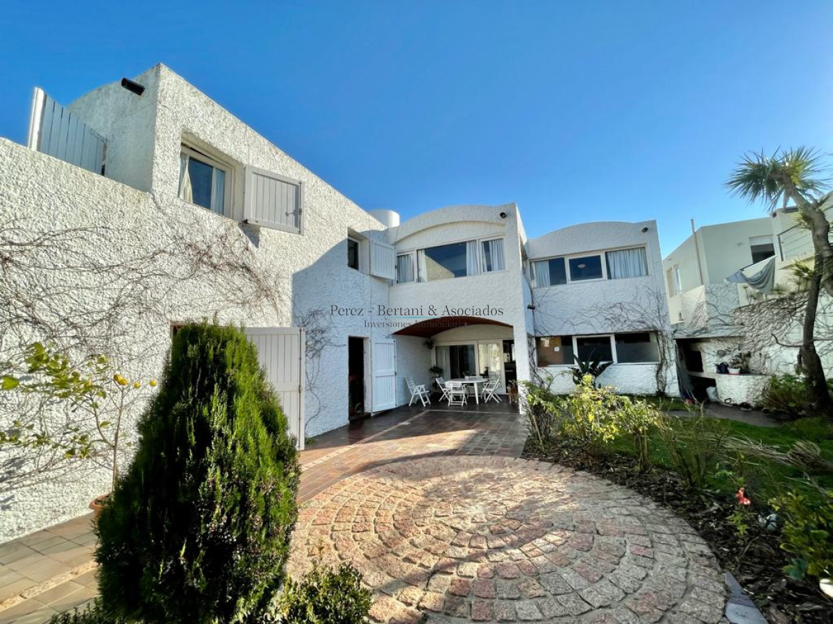 Casa ID.116 - Casa en Faro de Punta del Este 