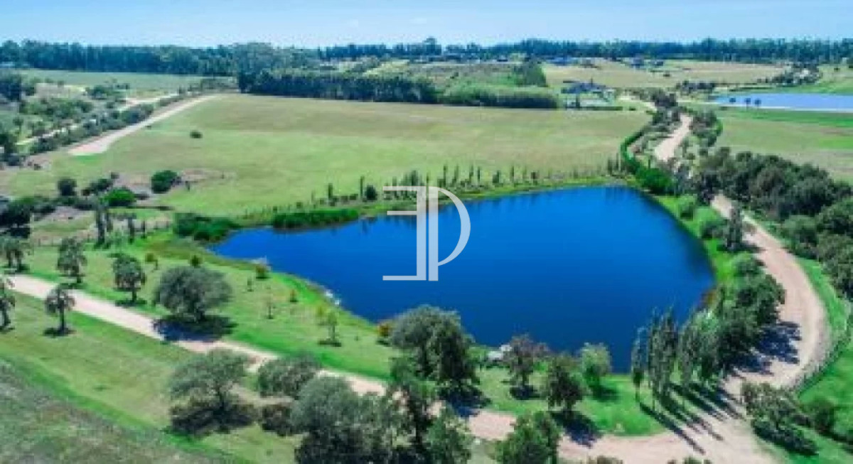 Terreno ID.671 - Lote en Venta en Laguna Estates, Barrio Privado en Manantiales