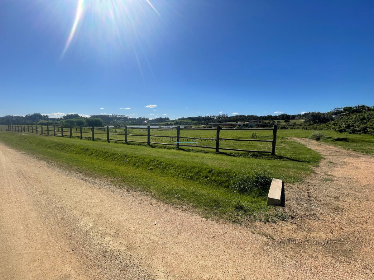 Terreno ID.674 - Terreno en Laguna Estates