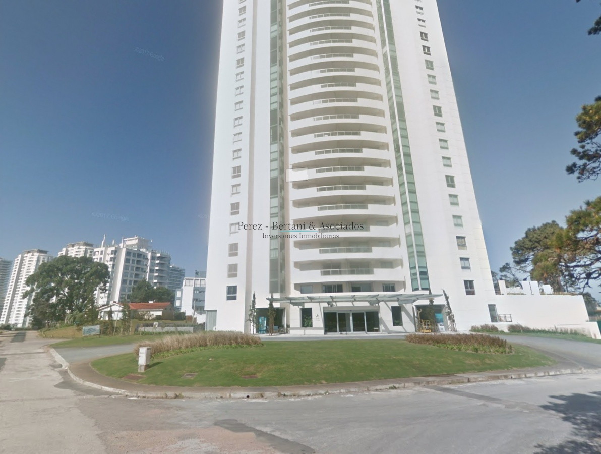 Apartamento ID.219 - Alquiler de Temporada Apartamento en Playa Brava