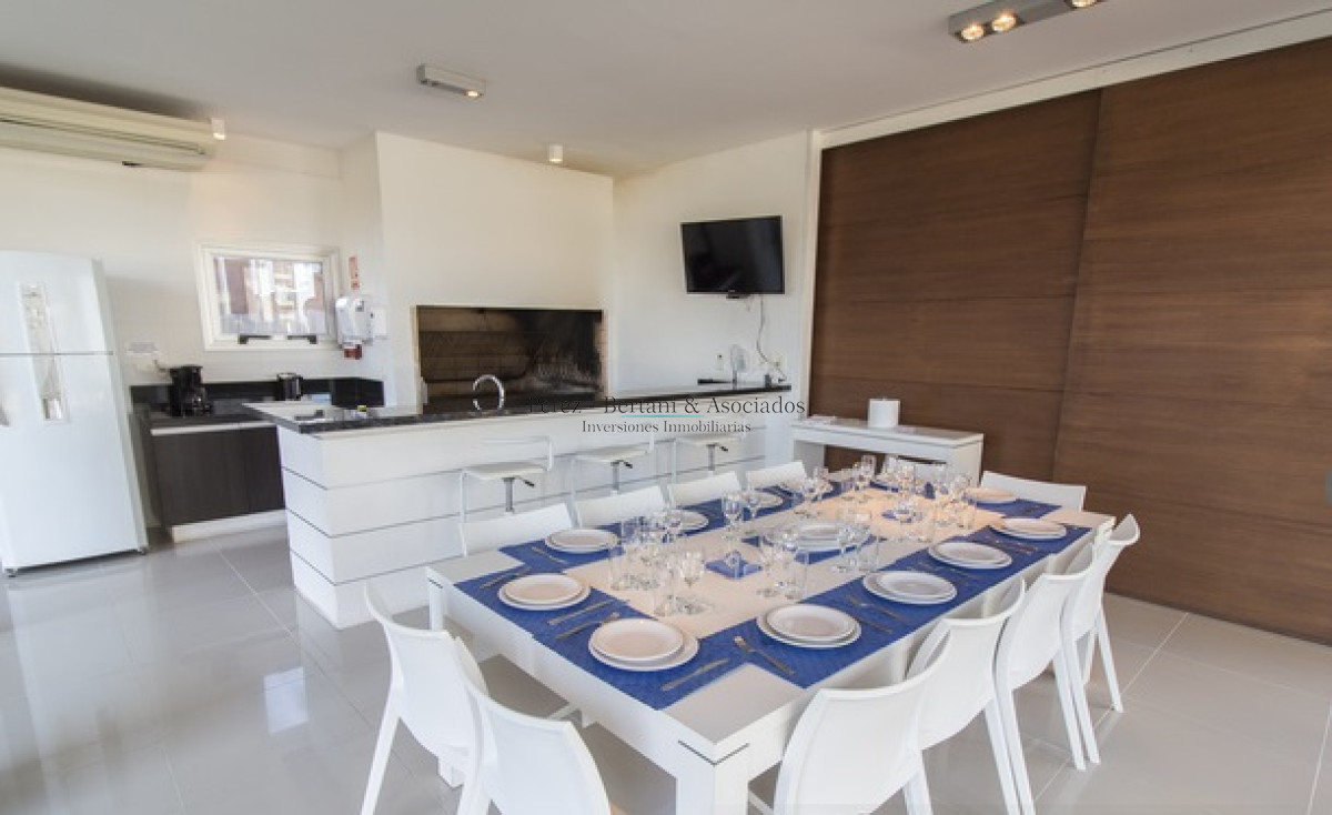 Apartamento ID.894 - Apartamento de Dos Dormitorios con Vista al Mar 