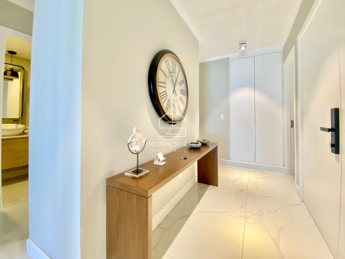 Apartamento ID.1411 - Apartamento de tres dormitorios en suites en Paramount Smart Tower en Venta