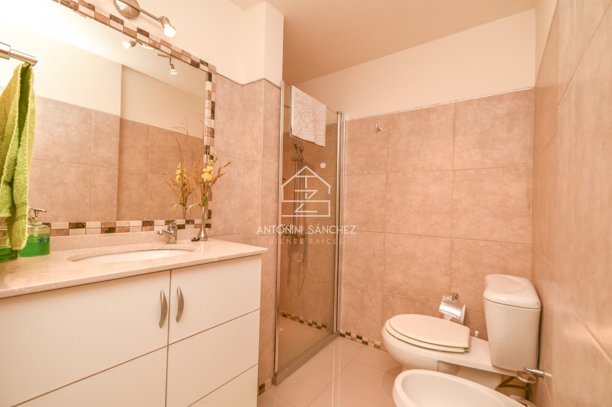 Apartamento ID.904 - Excelente Apartamento de Tres Dormitorios frente al Mar - Punta Este