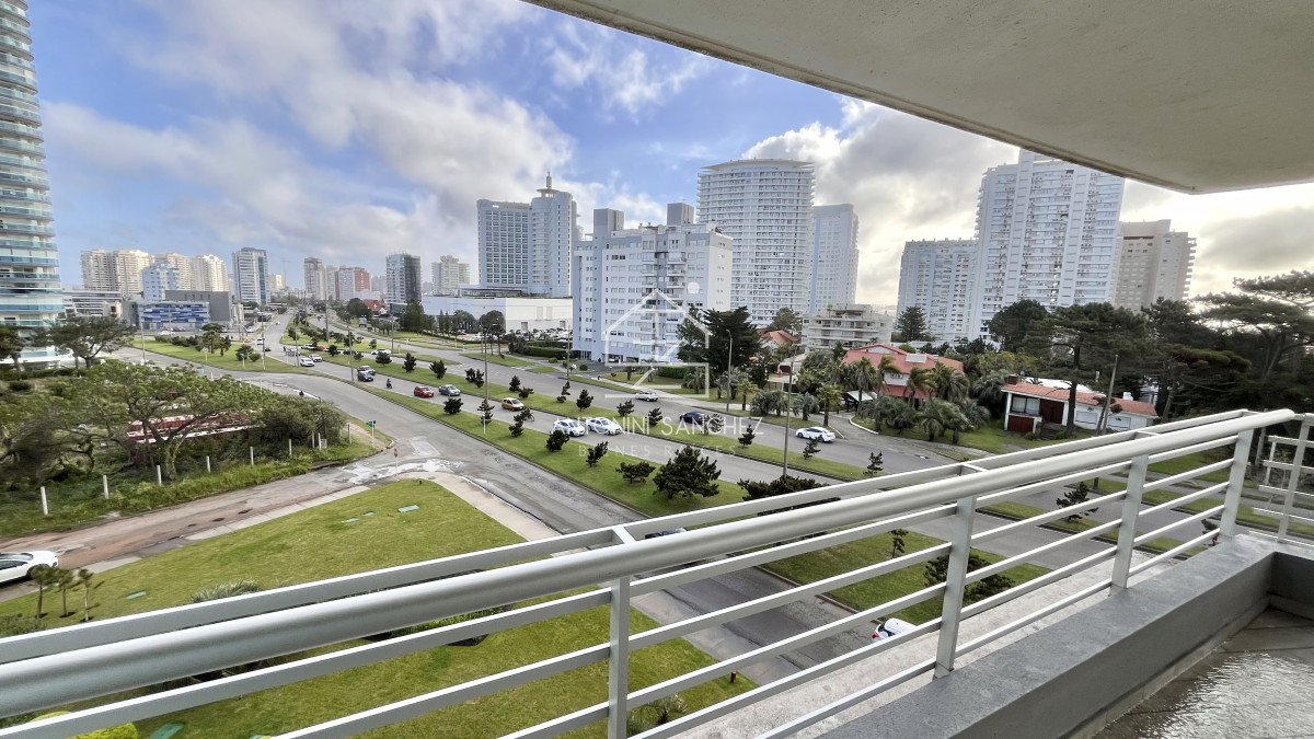 Apartamento ID.1676 - Apartamento en Venta Alexander de dos dormitorios, Punta del Este