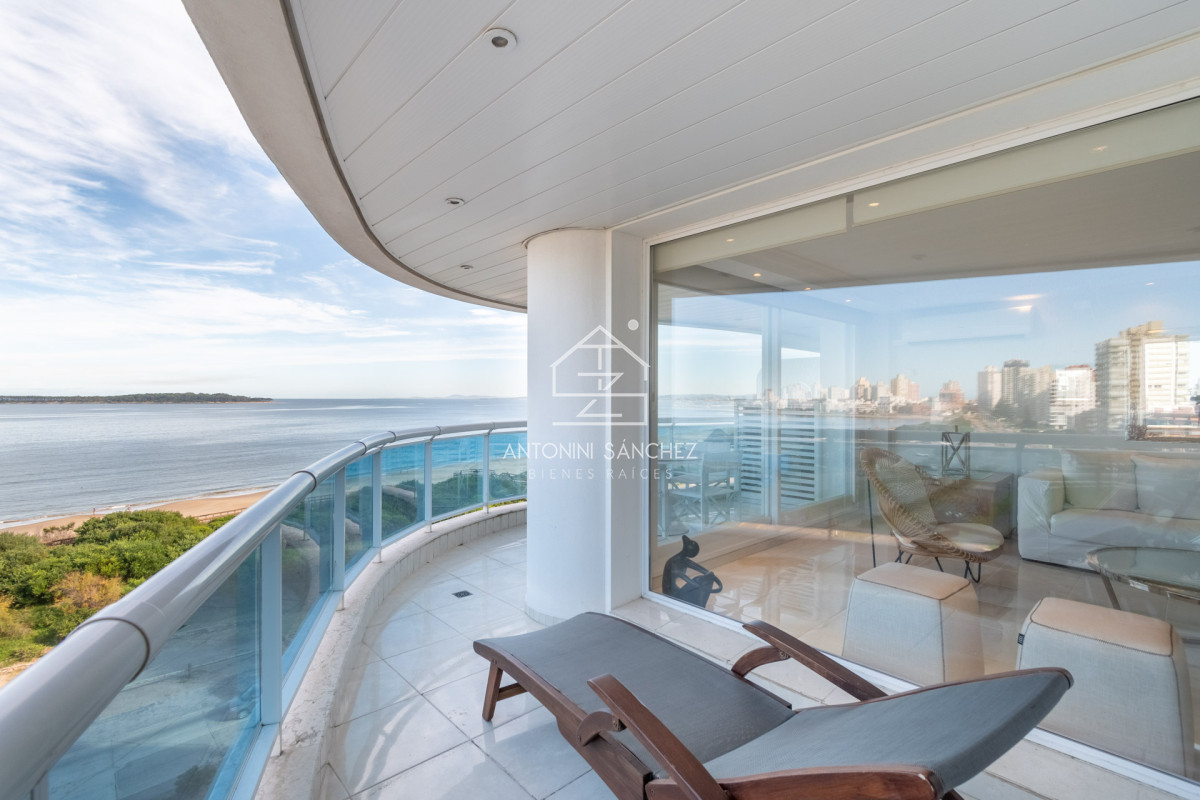 Apartamento ID.1417 - Millenium Tower Apartamento en Venta - Tres Dormitorios en Suite