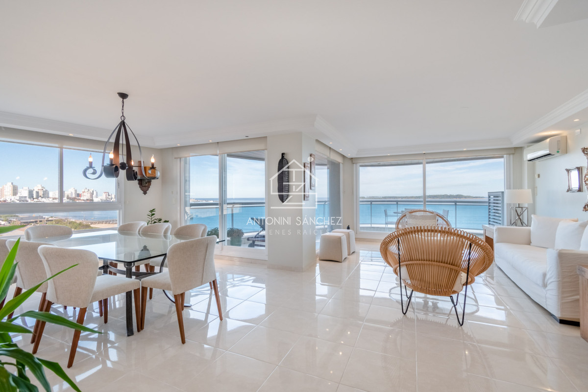 Apartamento ID.1417 - Millenium Tower Apartamento en Venta - Tres Dormitorios en Suite