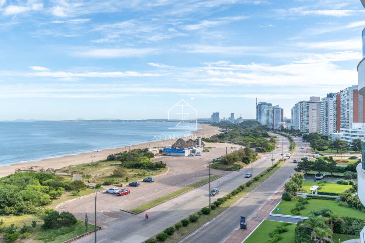 Apartamento ID.1417 - Millenium Tower Apartamento en Venta - Tres Dormitorios en Suite