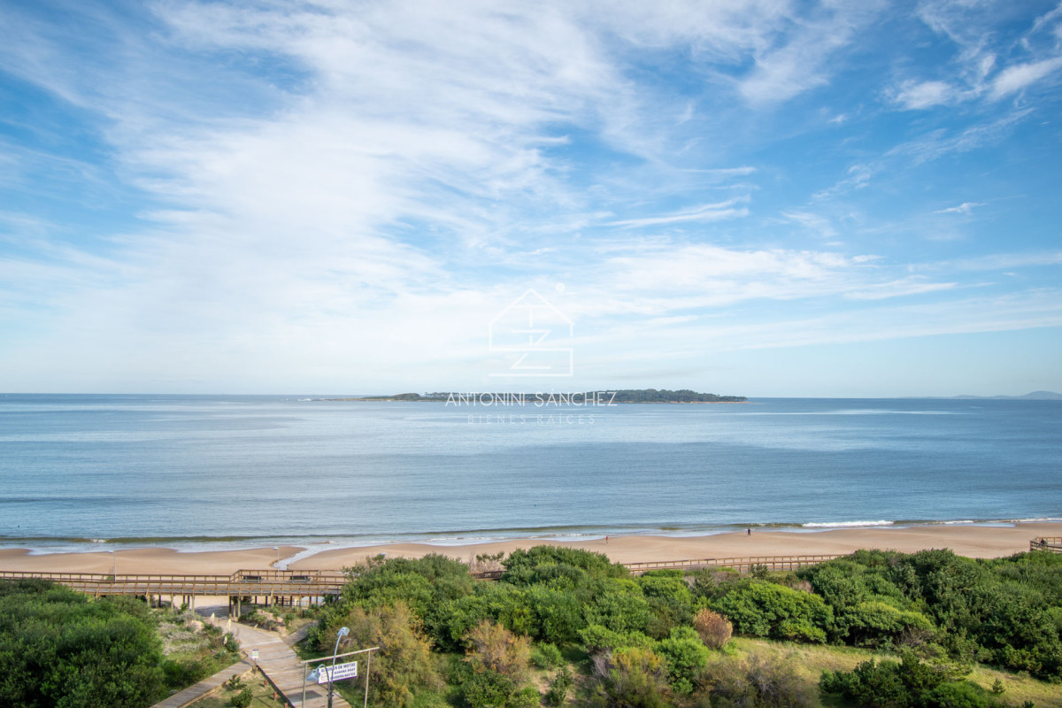 Apartamento ID.1417 - Millenium Tower Apartamento en Venta - Tres Dormitorios en Suite