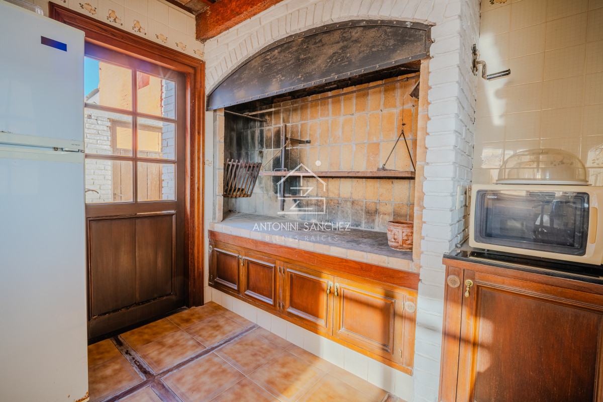 Apartamento ID.906 - Penthouse en venta de tres dormitorios y dependencia en Playa Mansa, Punta del Este.