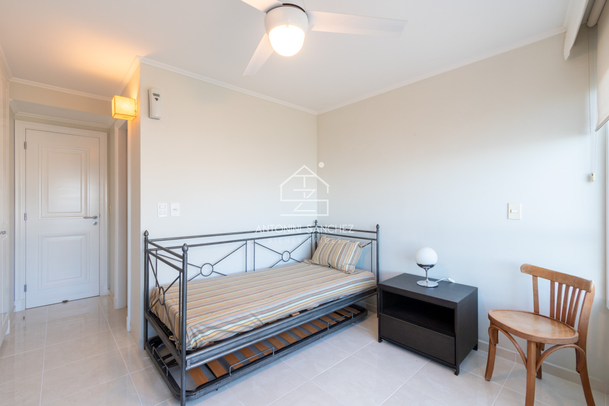 Apartamento ID.1417 - Millenium Tower Apartamento en Venta - Tres Dormitorios en Suite