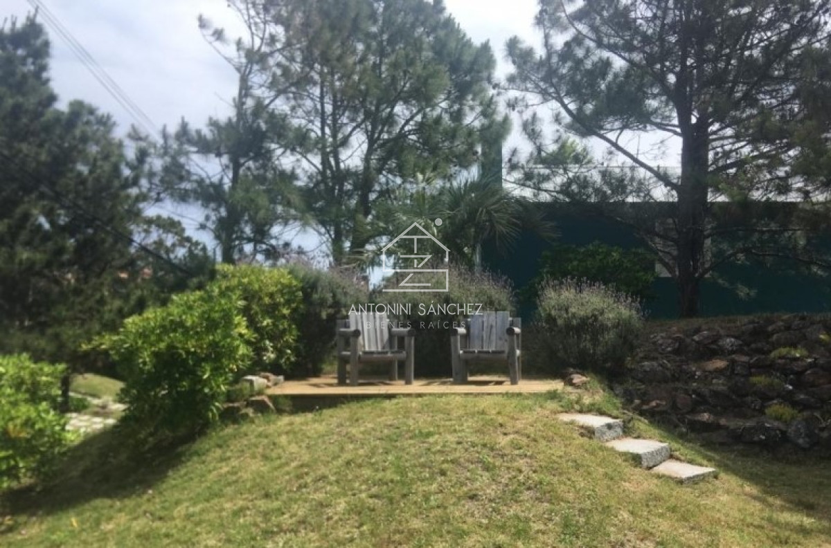 Casa ID.1174 - Casa en La Barra con muy Buenas Vistas