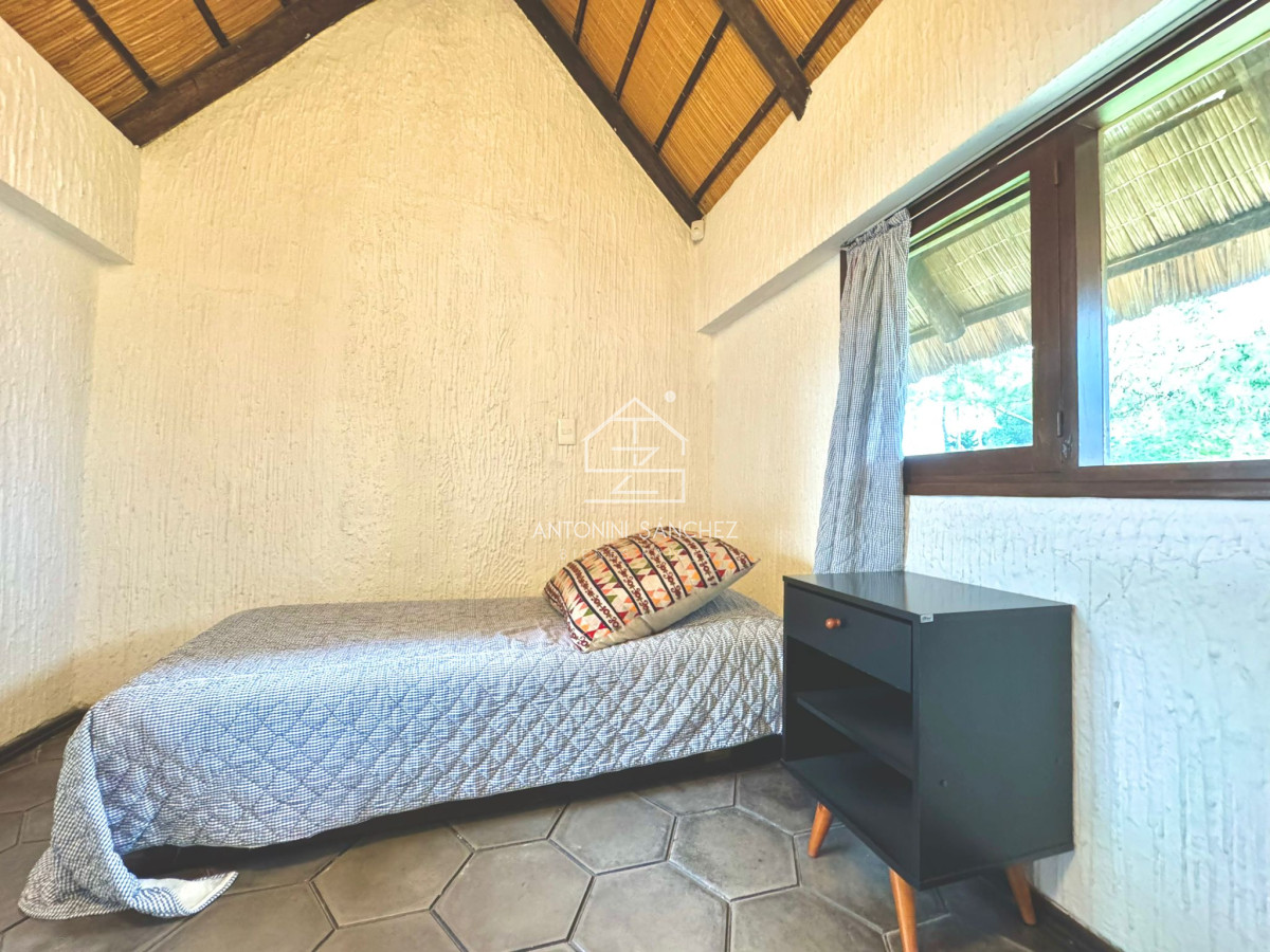 Casa ID.556 - Casa en Venta en San Rafael Cuatro Dormitorios