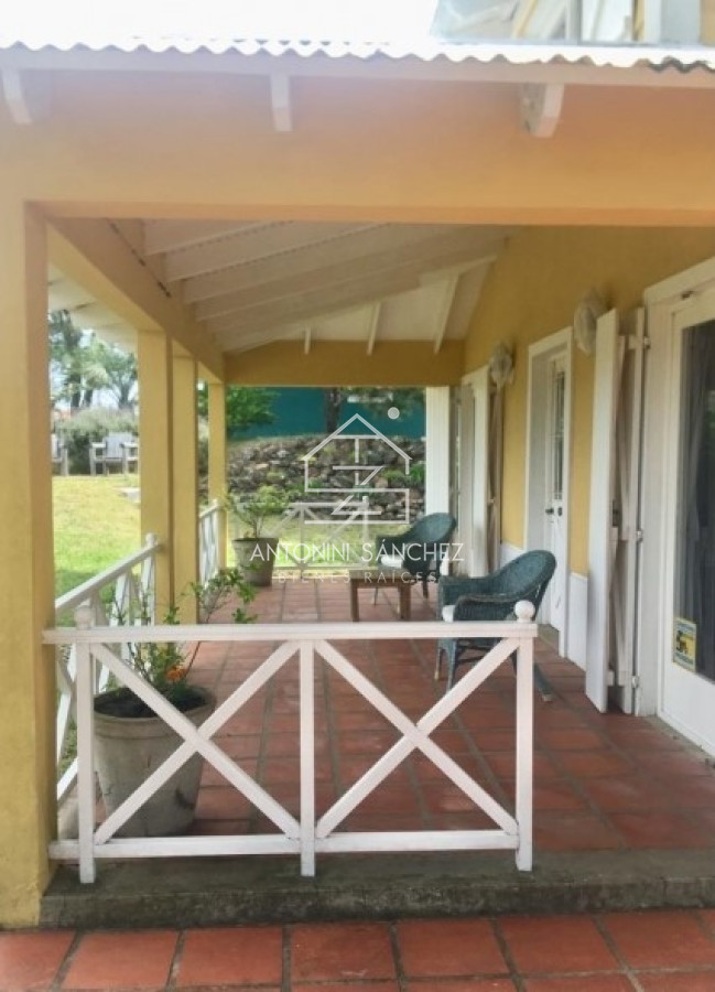 Casa ID.1174 - Casa en La Barra con muy Buenas Vistas