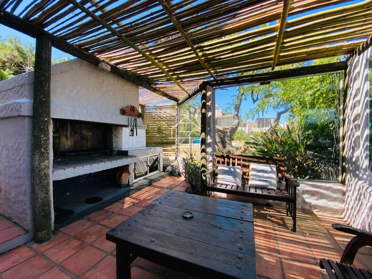 Casa ID.1173 - Casa a metros del mar 3 dormitorios 2 baños más dependencia con baño