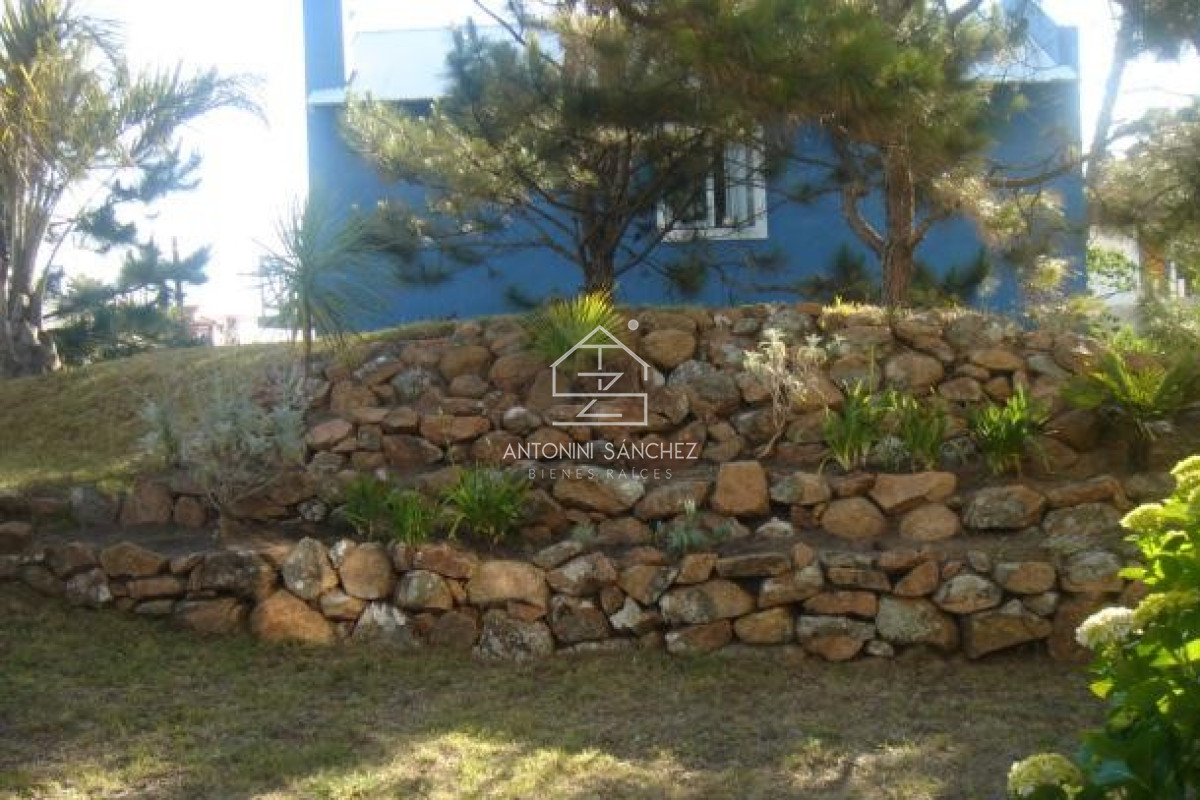 Casa ID.1174 - Casa en La Barra con muy Buenas Vistas