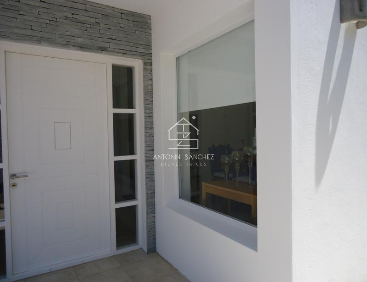 Casa ID.1170 - Casa en La Barra, 4 dormitorios *