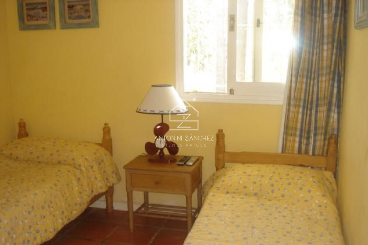 Casa ID.1174 - Casa en La Barra con muy Buenas Vistas