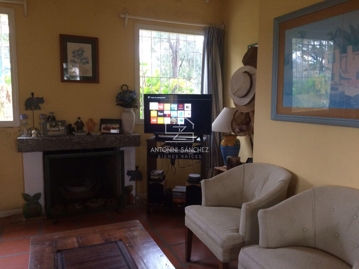 Casa ID.1174 - Casa en La Barra con muy Buenas Vistas