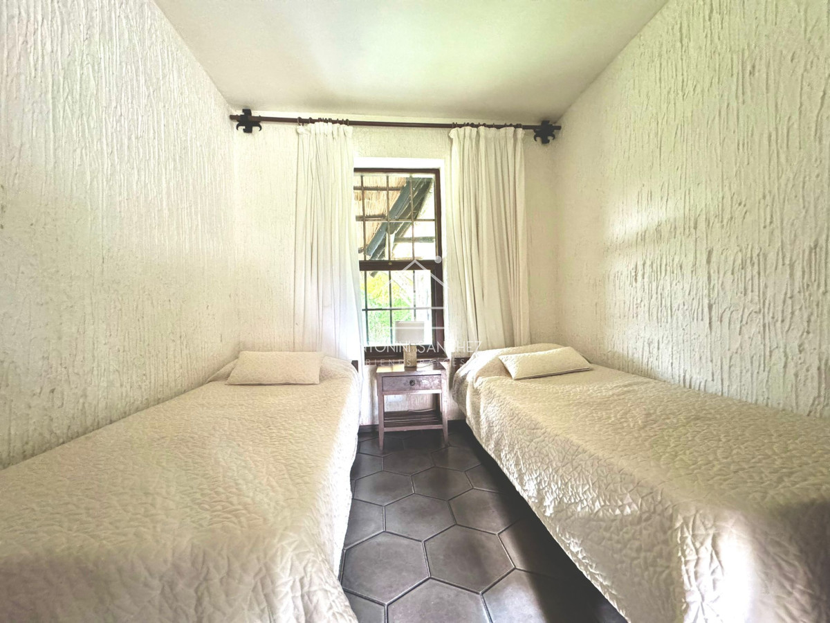 Casa ID.556 - Casa en Venta en San Rafael Cuatro Dormitorios