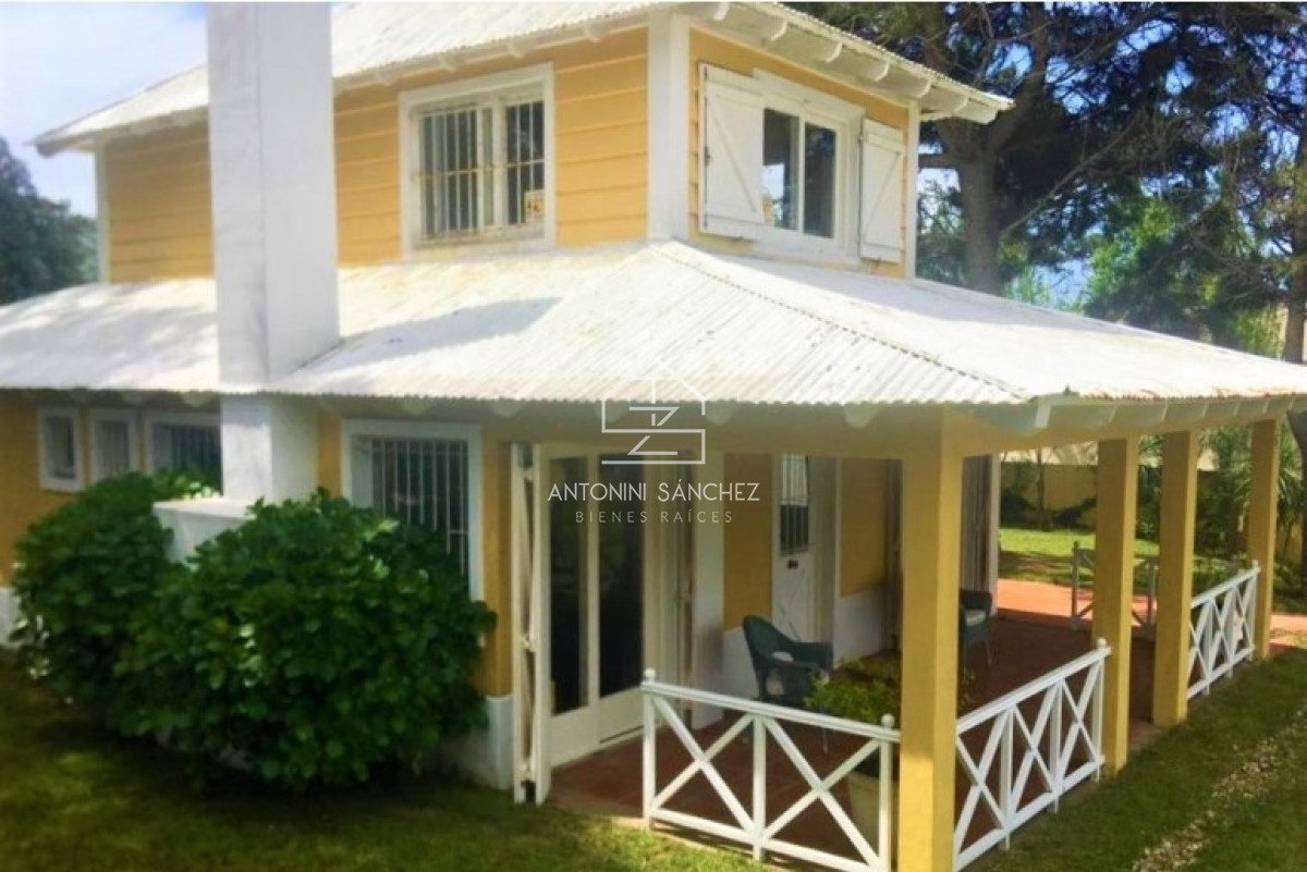 Casa ID.1174 - Casa en La Barra con muy Buenas Vistas