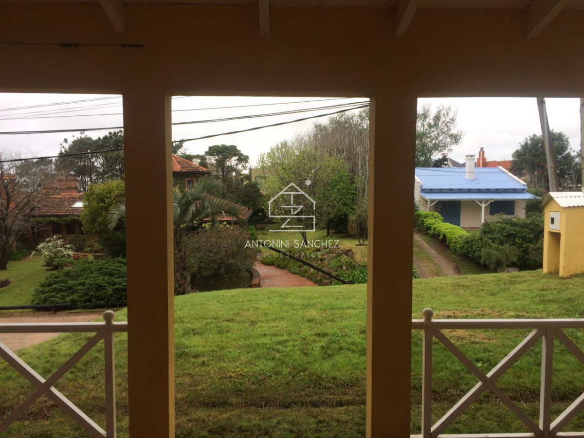 Casa ID.1174 - Casa en La Barra con muy Buenas Vistas