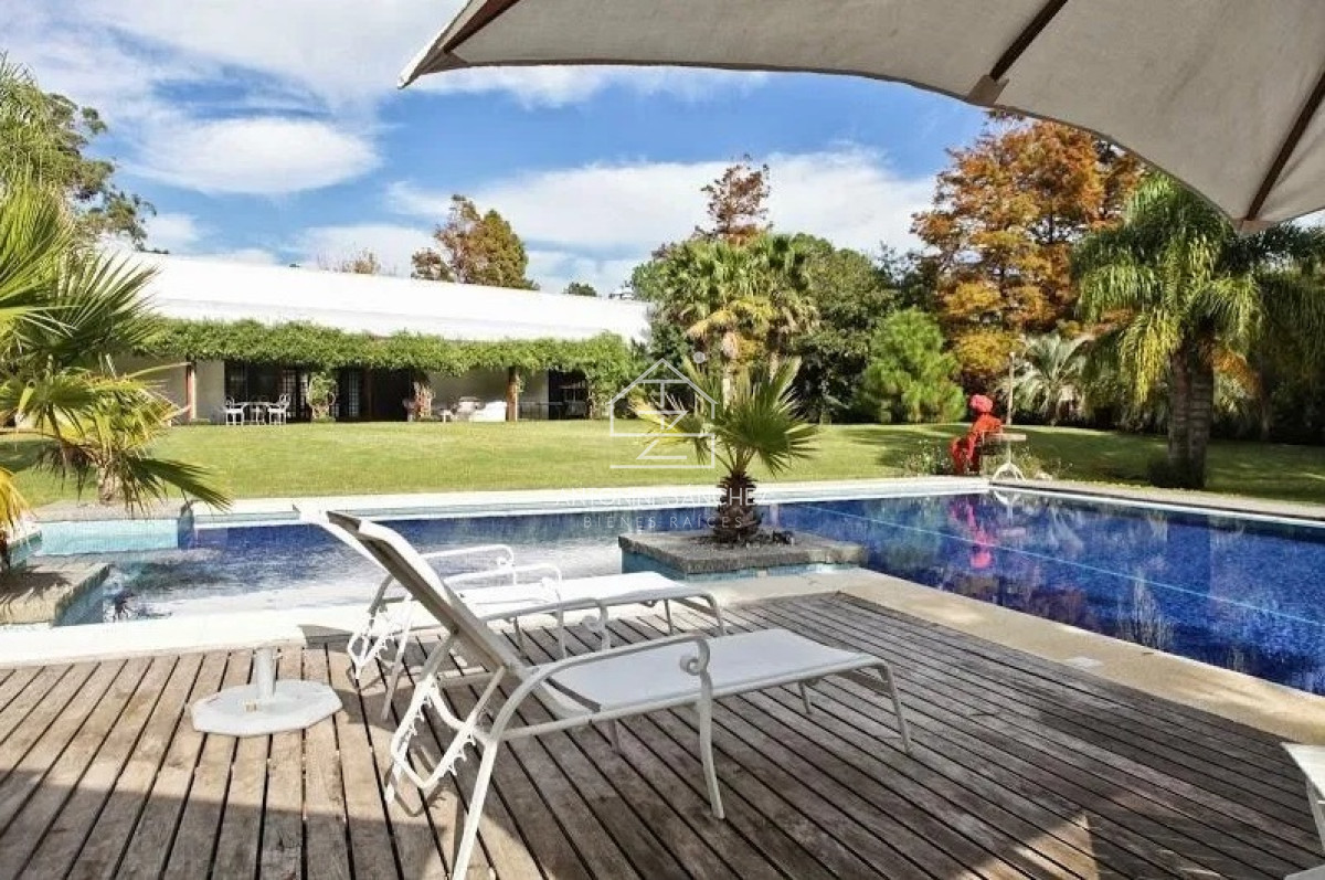 Casa ID.893 - Venta de Mansion en Golf de Punta del Este