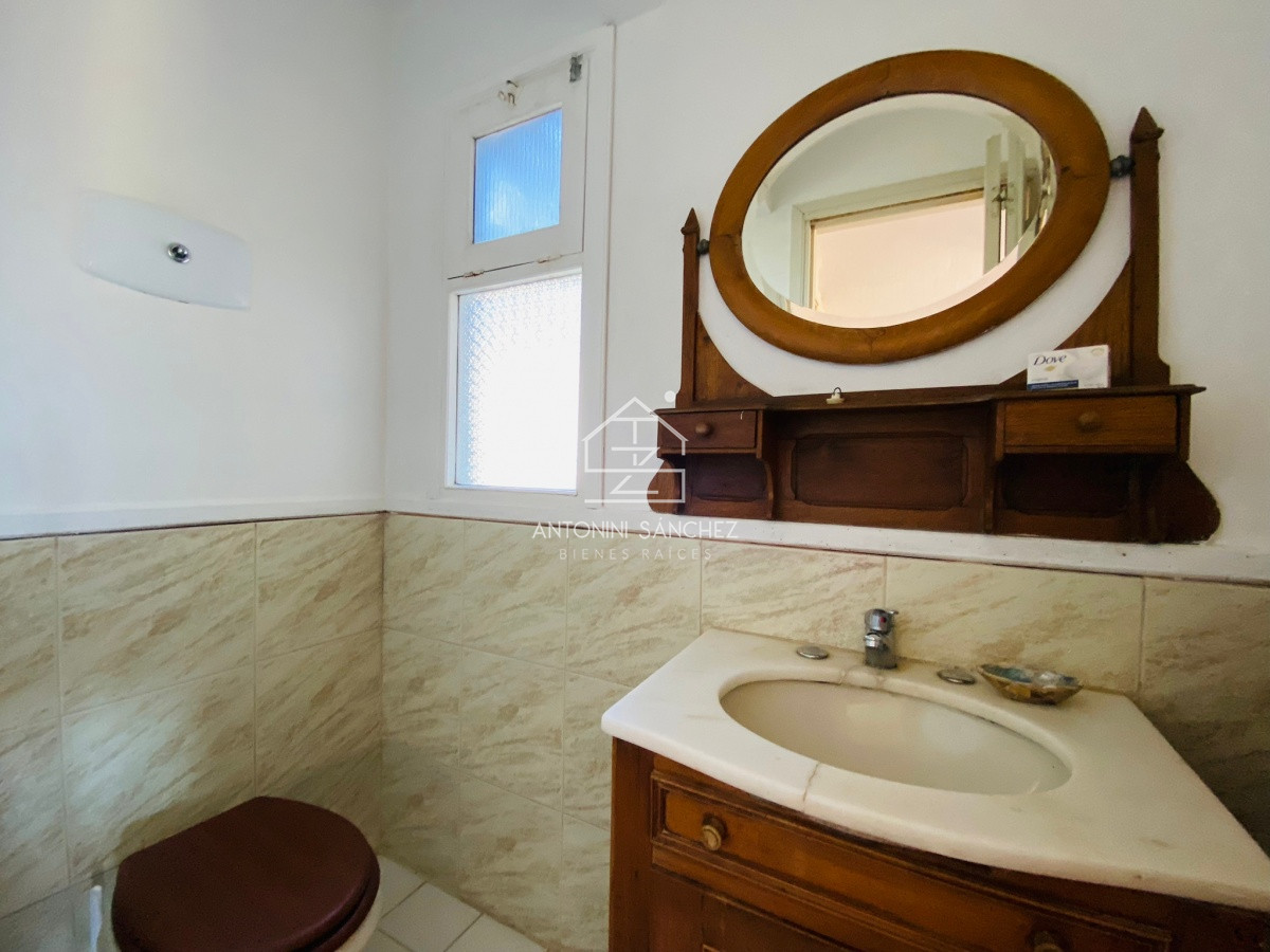 Casa ID.1173 - Casa a metros del mar 3 dormitorios 2 baños más dependencia con baño