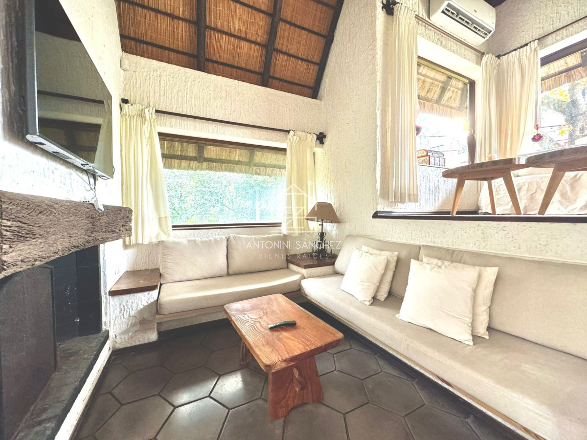 Casa ID.556 - Casa en Venta en San Rafael Cuatro Dormitorios