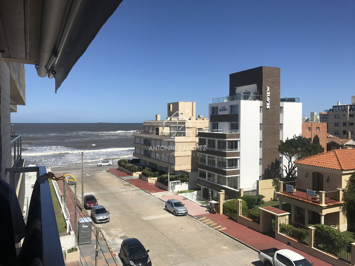 Apartamento ID.1275 - Apartamento en venta con vista al mar.