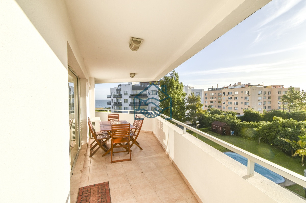 Apartamento ID.883/Excelente-Apartamento-de-Tres-Dormitorios-frente-al-Mar---Punta-Este - Excelente Apartamento de Tres Dormitorios frente al Mar - Punta Este