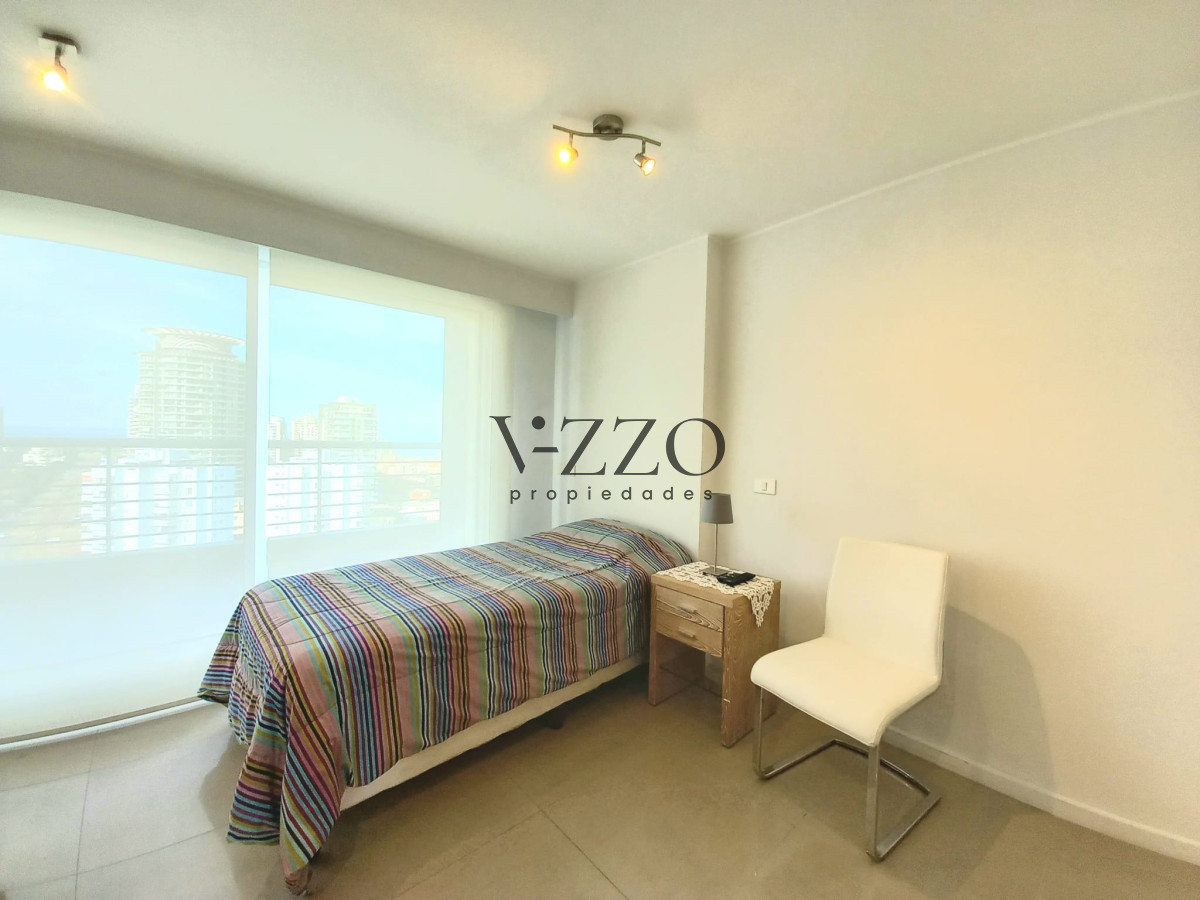 Apartamento ID.440/Alexander-Collection-apartamento-de-3-dormitorios-con-vista-a-Playa-Mansa - Alexander Collection apartamento de 3 dormitorios con vista a Playa Mansa