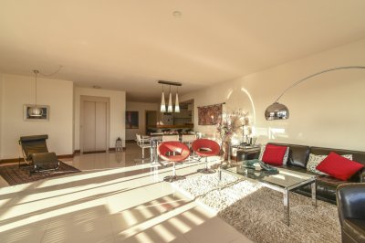 Apartamento ID.883/Excelente-Apartamento-de-Tres-Dormitorios-frente-al-Mar---Punta-Este - Excelente Apartamento de Tres Dormitorios frente al Mar - Punta Este
