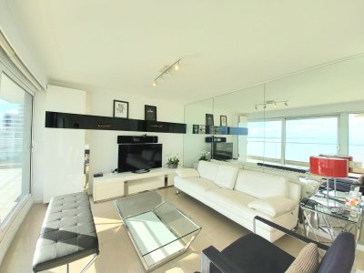 Apartamento ID.440/Alexander-Collection-apartamento-de-3-dormitorios-con-vista-a-Playa-Mansa - Alexander Collection apartamento de 3 dormitorios con vista a Playa Mansa