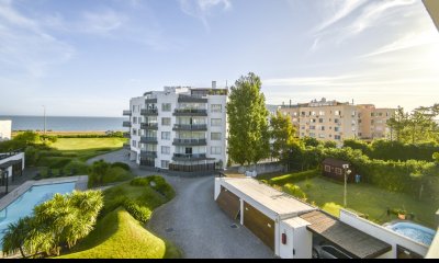 Excelente Apartamento de Tres Dormitorios frente al Mar - Punta Este
