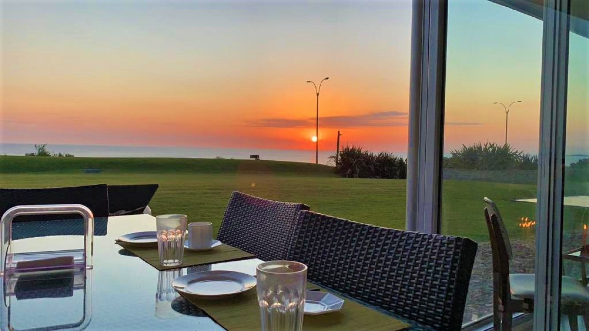 Apartamento frente al Mar Dos Dormitorios - Venta