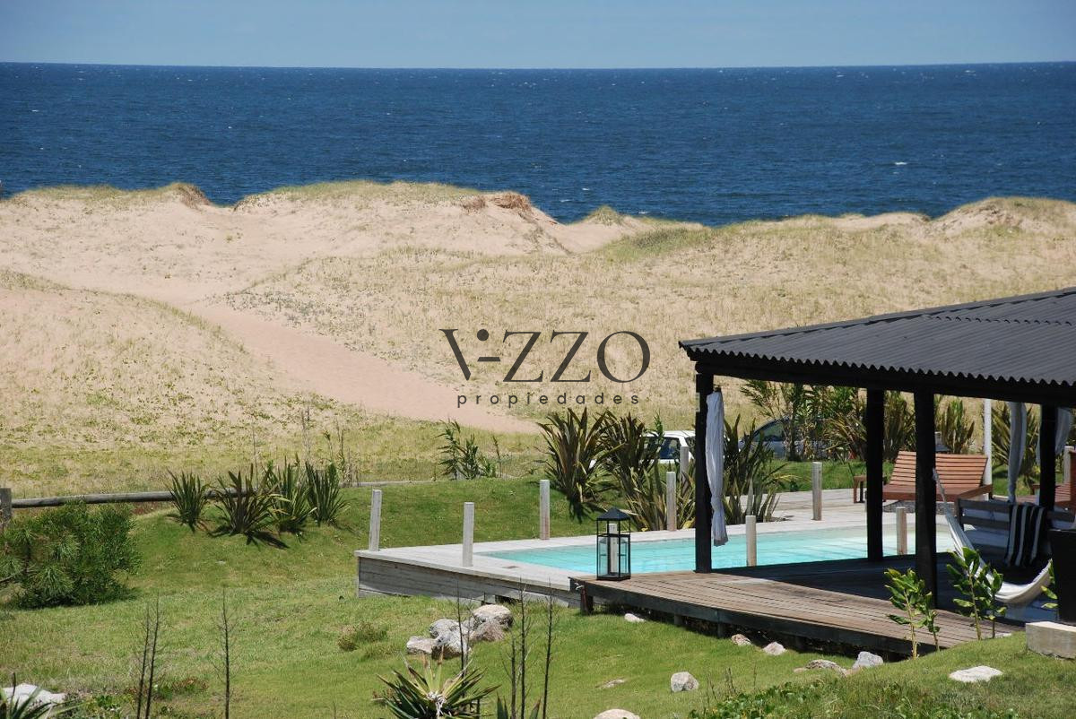 Casa ID.439/Las-Grutas-Punta-Ballena-Excelente-casa-sobre-el-mar- - Las Grutas Punta Ballena Excelente casa sobre el mar 