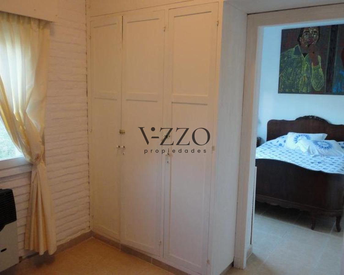 Casa ID.441/Venta-y-alquiler-temporario-de-gran-casa-en-Pinares-a-una-cuadra-de-la-Playa - Venta y alquiler temporario de gran casa en Pinares a una cuadra de la Playa
